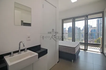 Kitnet com 1 Quarto à venda, 40m² no Liberdade, São Paulo
