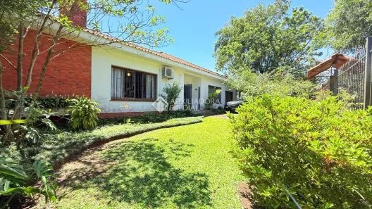 Casa com 3 Quartos à venda, 300m² no Vila Assunção, Porto Alegre