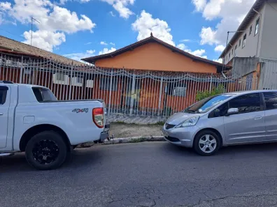 Casa com 5 Quartos à venda, 230m² no São Pedro, Ribeirão das Neves