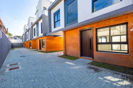 Casa com 3 Quartos à venda, 156m² no Água Verde, Curitiba