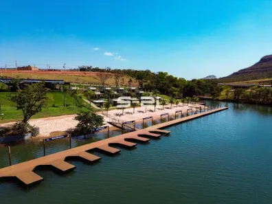 Lote/Terreno à venda, 480m² no , Sacramento