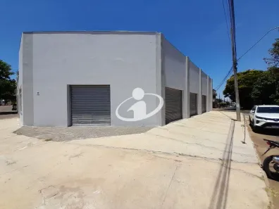 Ponto Comercial para alugar, 94m² no Granada, Uberlândia