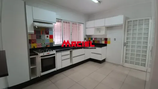 Sobrado com 3 Quartos à venda, 128m² no Bosque dos Eucaliptos, São José dos Campos