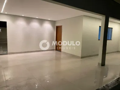 Casa com 3 Quartos à venda, 187m² no Cidade Jardim, Uberlândia