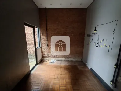 Casa com 4 Quartos para alugar, 159m² no Fundinho, Uberlândia