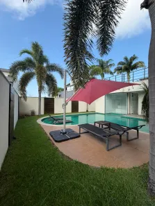 Casa de Condomínio com 4 Quartos para alugar, 980m² no Recreio dos Bandeirantes, Rio de Janeiro