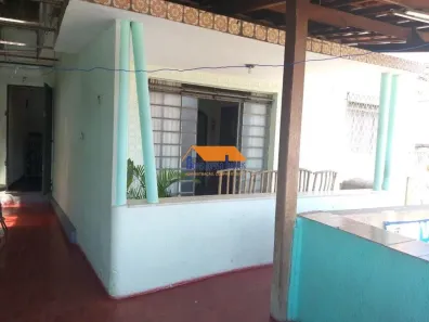 Casa com 3 Quartos à venda, 399m² no Aparecida, Belo Horizonte