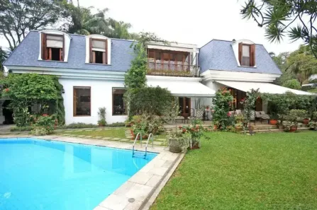 Sobrado com 4 Quartos à venda, 500m² no Jardim Everest, São Paulo