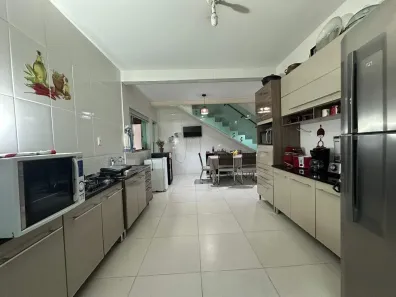 Casa com 4 Quartos à venda, 300m² no Alvorada, Contagem