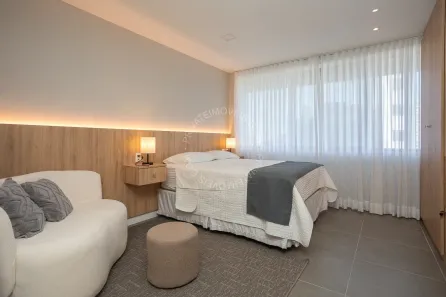 Apartamento com 1 Quarto para alugar, 30m² no Três Figueiras, Porto Alegre