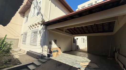 Casa com 6 Quartos à venda, 311m² no Jardim Glória, Juiz de Fora