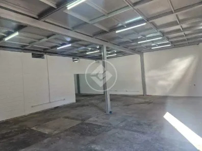 Galpão/Depósito/Armazém para alugar, 560m² no Carlos Prates, Belo Horizonte
