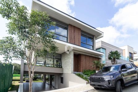 Casa de Condomínio com 4 Quartos à venda, 302m² no São Braz, Curitiba