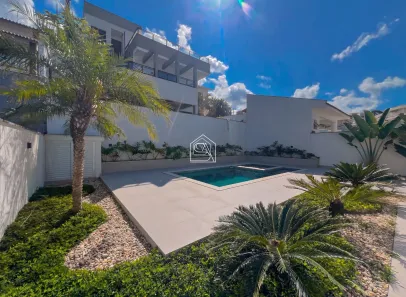 Casa com 3 Quartos à venda, 240m² no Pedra Branca, Palhoça