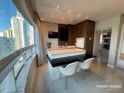 Apartamento com 3 Quartos para alugar, 130m² no Centro, Balneário Camboriú