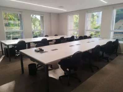 Sala Comercial para venda ou aluguel, 110m² no Cidade Monções, São Paulo