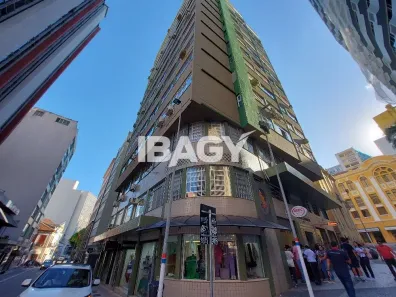 Apartamento com 1 Quarto para alugar, 32m² no Centro, Florianópolis