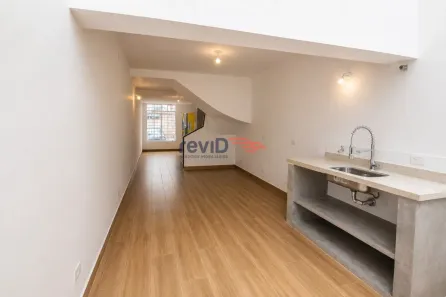 Casa com 2 Quartos para alugar, 120m² no Chácara Monte Alegre, São Paulo