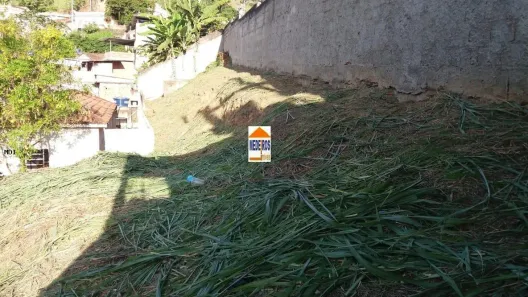 Casa com 3 Quartos à venda, 360m² no Baldeador, Niterói