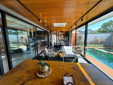 Casa de Condomínio com 4 Quartos à venda, 380m² no Recreio dos Bandeirantes, Rio de Janeiro