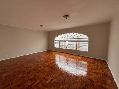 Casa com 3 Quartos para alugar, 160m² no Sumarezinho, Ribeirão Preto