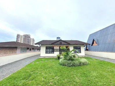 Casa com 3 Quartos à venda, 165m² no Costa e Silva, Joinville