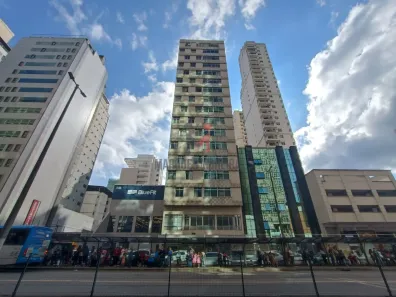 Apartamento com 3 Quartos para alugar, 160m² no Centro, Juiz de Fora