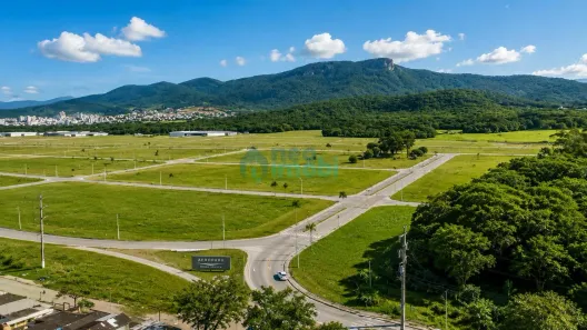 Lote/Terreno à venda, 911m² no Sertão do Maruim, São José