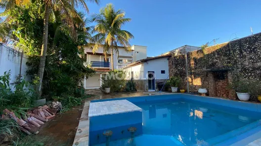 Casa com 4 Quartos para alugar, 552m² no Morada da Colina, Uberlândia
