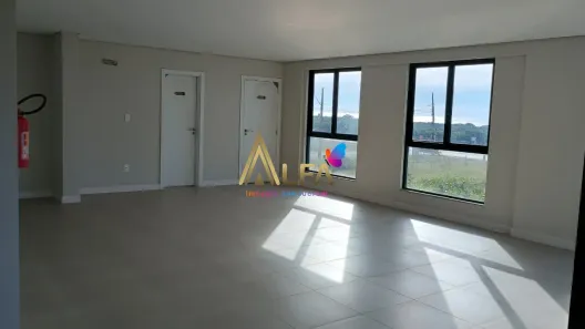 Sala Comercial com 1 Quarto à venda, 49m² no Meia Praia, Navegantes