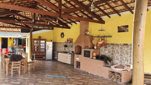 Sobrado com 4 Quartos à venda, 1100m² no , Sapucaí-Mirim