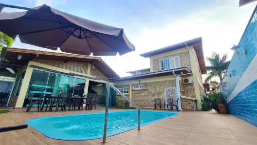 Casa com 4 Quartos à venda, 345m² no Jurerê, Florianópolis