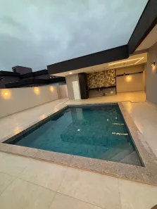 Casa com 5 Quartos para alugar, 236m² no Ogiva, Cabo Frio