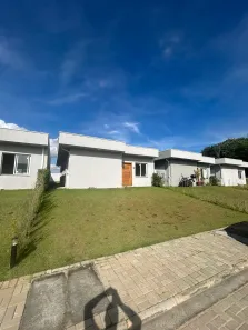 Casa de Condomínio com 3 Quartos à venda, 400m² no Centro, Guararema