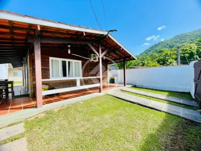Casa com 3 Quartos à venda, 108m² no Toninhas, Ubatuba