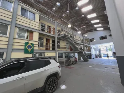 Galpão/Depósito/Armazém à venda, 600m² no Penha Circular, Rio de Janeiro
