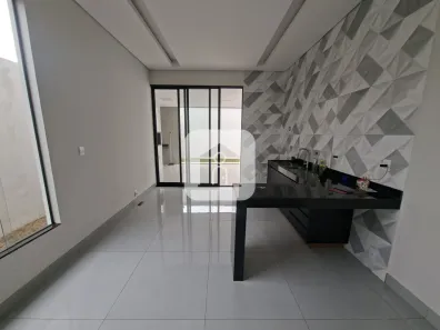 Casa com 3 Quartos para alugar, 150m² no Granada, Uberlândia