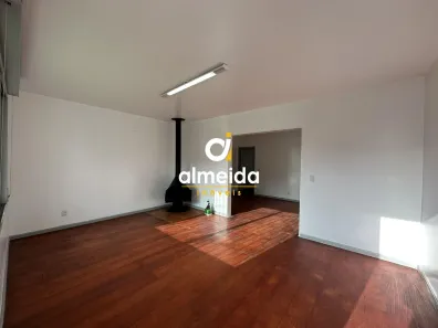 Casa com 3 Quartos para alugar, 120m² no Nossa Senhora de Lourdes, Santa Maria