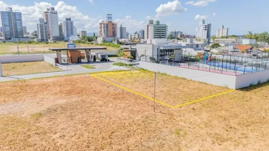 Lote/Terreno à venda, 450m² no Centro, Tubarão