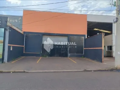 Ponto Comercial para alugar, 202m² no Jardim Brasília, Uberlândia