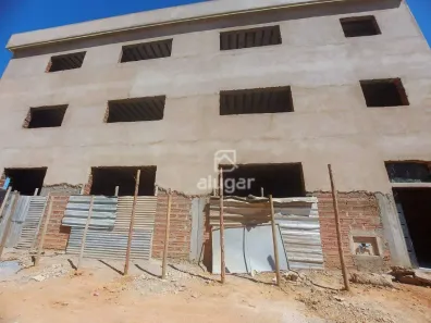Ponto Comercial para alugar, 180m² no Canelas, Montes Claros
