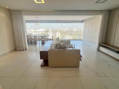 Apartamento com 3 Quartos para alugar, 160m² no Santo Amaro, São Paulo