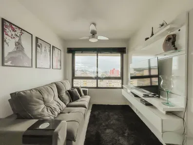 Apartamento com 2 Quartos à venda, 58m² no Santana, Porto Alegre