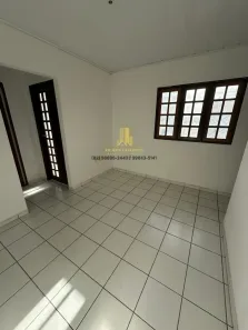 Casa com 2 Quartos para alugar, 75m² no Antares, Maceió
