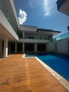 Casa de Condomínio com 5 Quartos para alugar, 580m² no Ponta Negra, Manaus