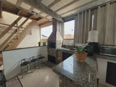 Sobrado com 3 Quartos à venda, 150m² no Municípios, Balneário Camboriú