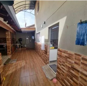 Casa com 5 Quartos à venda, 197m² no Jardim Planalto, Londrina