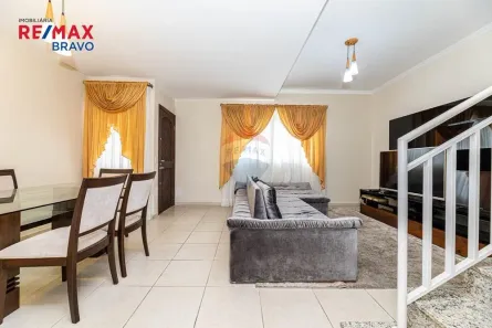 Sobrado com 4 Quartos à venda, 172m² no Ahú, Curitiba