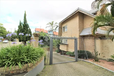 Casa de Condomínio com 3 Quartos à venda, 351m² no Jardim Isabel, Porto Alegre