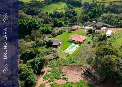 Fazenda/Sítio com 3 Quartos à venda, 300m² no Centro, Itaguara